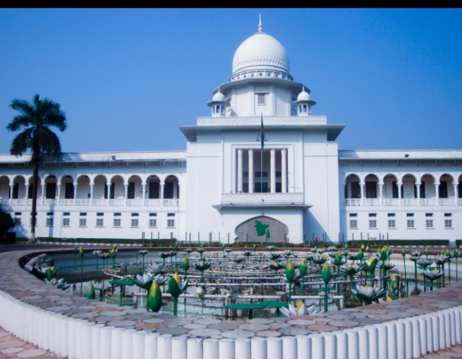 যারা খবর ছাপে, এবার খবর তাদের নিয়েই