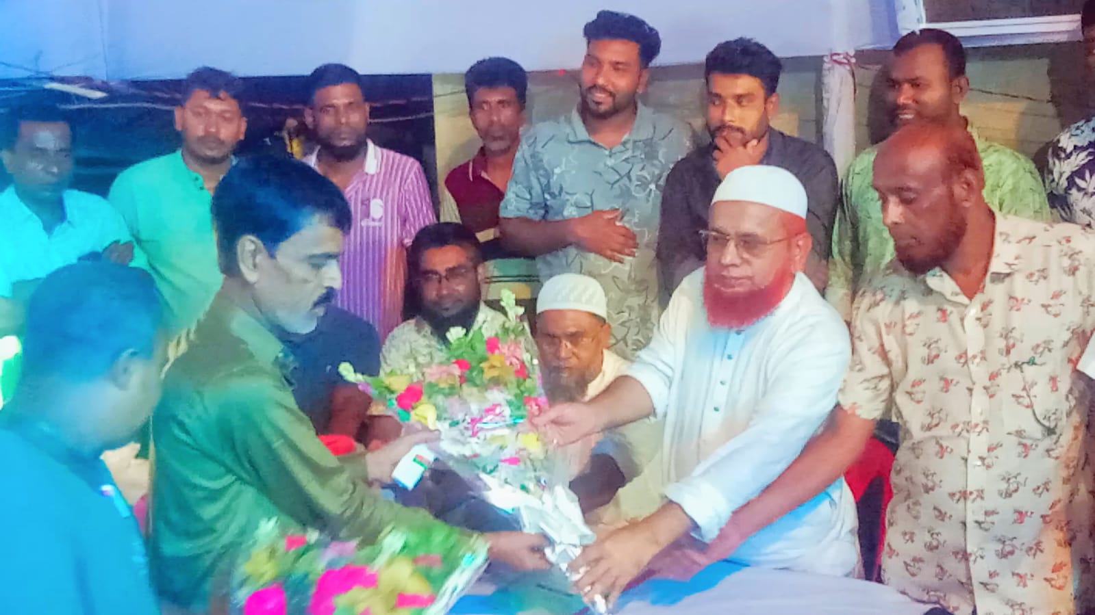 ভালুকায় পৌর বিএনপির আহবায়ক আলহাজ্ব হাতেম খানের পূজা মন্ডব পরিদর্শন